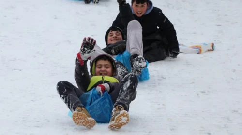 Bugün okullar tatil mi? İlk Bolu Valiliği duyurdu kar tatili olan iller