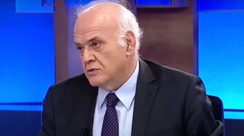 Ünlü spor yorumcusu Ahmet Çakar yeniden hastaneye kaldırıldı! Sağlık durumu nasıl?