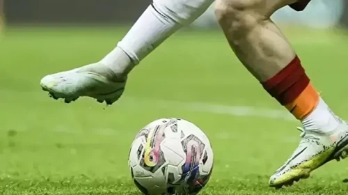 Bugün hangi maçlar var? 4 Aralık Perşembe günü kimin maçı şifresiz izlenebilir?