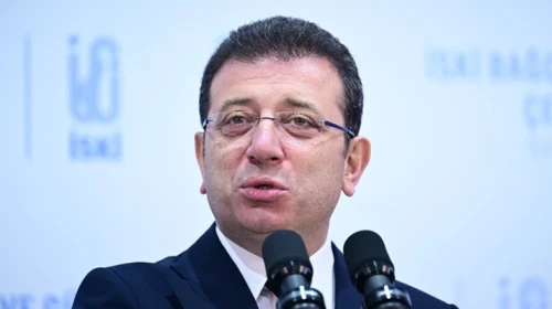Ekrem İmamoğlu cumhurbaşkanı adaylığının sürdüğünü açıkladı