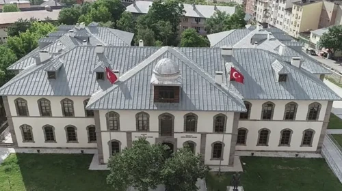 Tarihi Erzurum Kongresi'nin yapıldığı bina deprem riski nedeniyle kapatıldı: 6 saniyede göçebilir