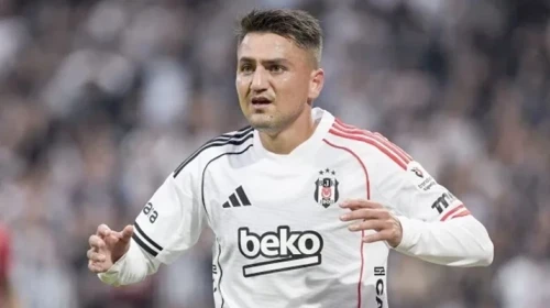 Cengiz Ünder’den Beşiktaş mesajı: “Devam etmek istiyorum, opsiyonun kullanılmasını isterim.”