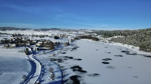 Bostancılar Göleti buz tuttu: Görenler hayran kaldı