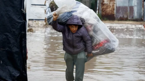 Doktorlar selden etkilenen Gazze'de 'bataklık hummasının' yayılmasından endişeli