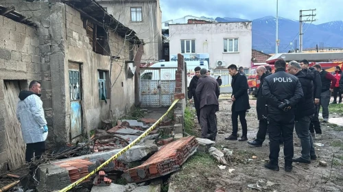 Bursa’da fırtına faciası: Devrilen duvarın altında Kalan genç hayatını kaybetti