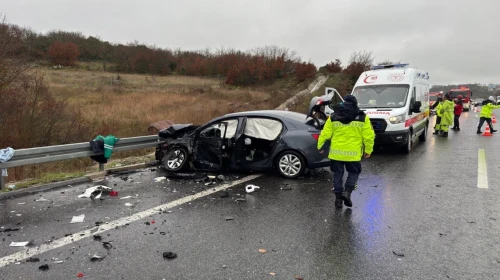 Balıkesir’de çok sayıda araç çarpıştı: Kazanın nedeni araştırılıyor