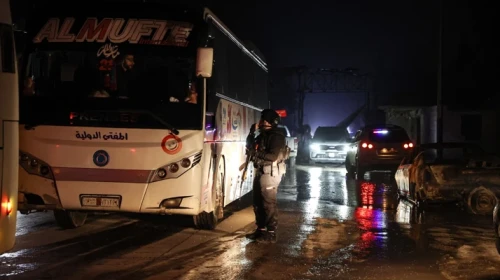 Son dakika geçildi: Halep'teki terör örgütü YPG/SDG'li son grup şehrin dışına tahliye edildi