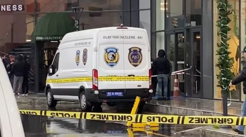 İstanbul Zeytinburnu’nda siteye bırakılan kargo paketi patladı, 2 kişi hafif yaralandı