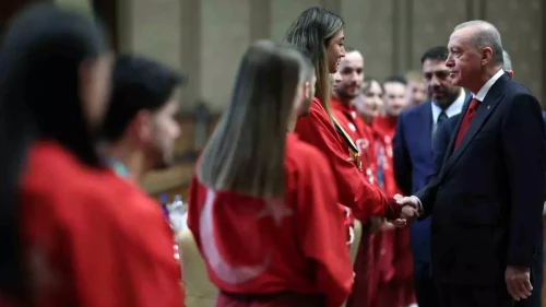 Cumhurbaşkanı Erdoğan: 'Sporda da Türkiye Yüzyılı hedeflerimize ulaşmak için büyük bir çaba harcıyoruz'