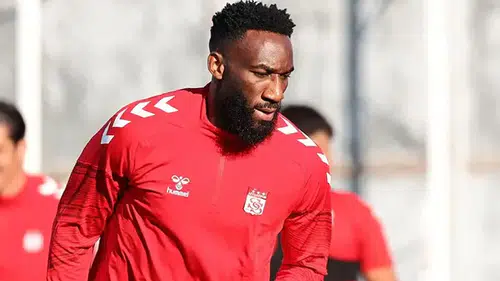 Sivasspor, Appindangoye ile 2 yıl daha devam kararı aldı