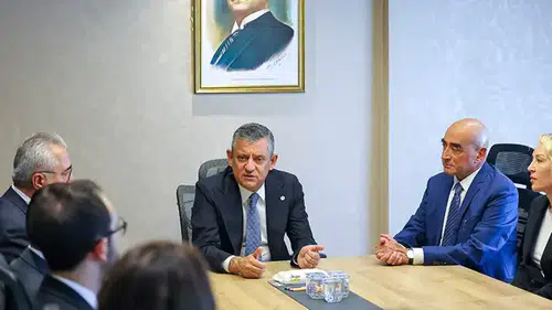 Yeni Parti ilk toplantısını gerçekleştirdi