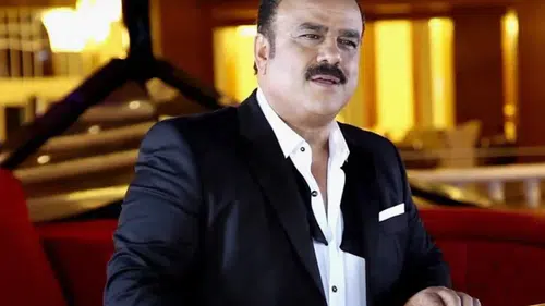 Bülent Serttaş Bodrum tatilinde objektiflere yansıdı