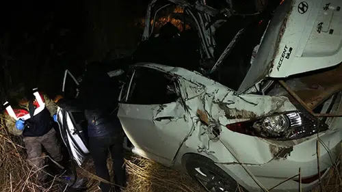 Adıyaman'da motosiklet otomobile çarptı: 2 kişi yaralı