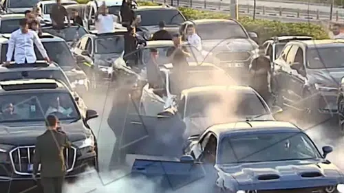 Mersin’de düğün konvoyuna ağır ceza: 7 araç trafikten men edildi