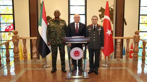 Bakan Güler, Sudan Genelkurmay Başkanı ile görüştü
