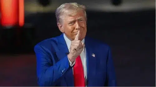 Trump bir ülkeyi daha bombalamakla tehdit etti! Hedefinde bu kez Umman var