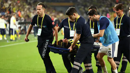 Fenerbahçe duyurdu: Kerem Aktürkoğlu hastaneden taburcu edildi
