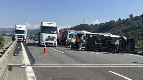 Anadolu Otoyolu Düzce’de zincirleme kaza