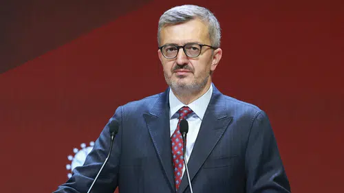 17 Ağustos Marmara Depremi'nin 27. yılında hayatını kaybedenler anıldı