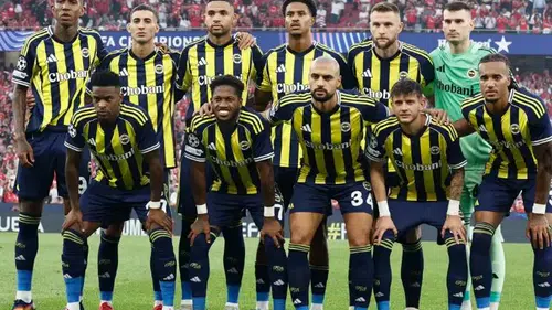 Fenerbahçe'den ayrılması bekleniyordu: Livakovic için sürpriz Barcelona gelişmesi