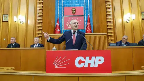 Kılıçdaroğlu grup toplantısında konuştu: "Bu Kemal hiçbir gücün karşısında eğilmez"