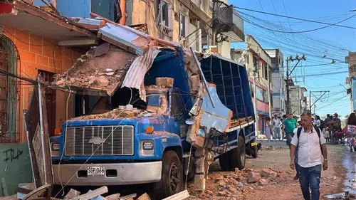 Kolombiya’da 7,4 büyüklüğünde deprem: 111 kişi hayatını kaybetti