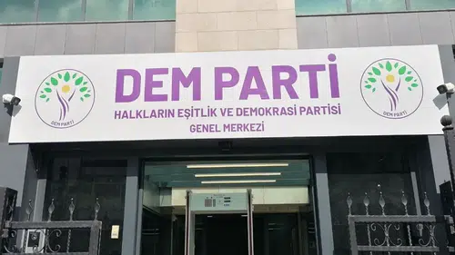 DEM Parti'den Diyarbakır'da 4 eş başkan hakkında geçici uzaklaştırma kararı iddiası