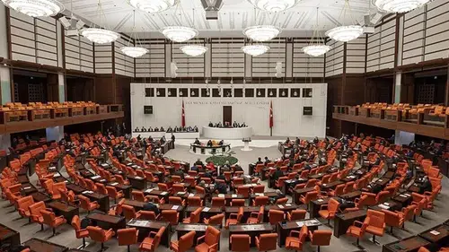 Ankara kulislerinde yeni transfer iddiası: İki vekilin adresi değişebilir
