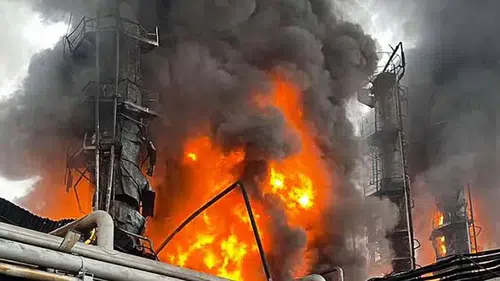 Rusya'daki yangın: 1 kişi hayatını kaybetti, 100’den fazla kişi yaralandı