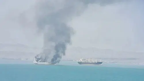 Hürmüz Boğazı'nda bir petrol tankeri İHA ile vuruldu