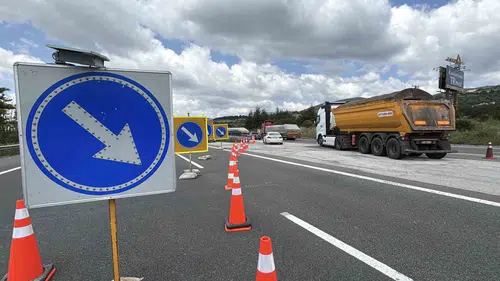Otoyolda tadilat:  İstanbul yönü trafiğe kapatıldı