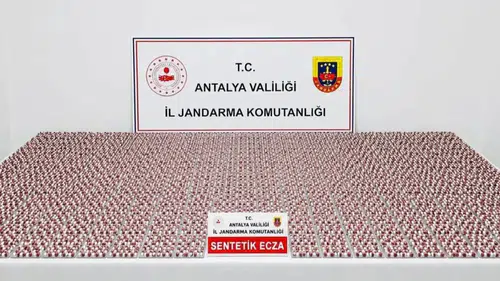 Antalya'da uyuşturucu operasyonu: 5 bin 865 hap ele geçirildi