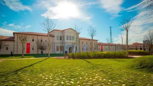 Tarihi kışladan dünya birincisi yeşil kütüphaneye: Rami’nin inanılmaz dönüşümü!