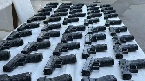 Sakarya’da silah operasyonu: 100 tuhsatsız tabanca ele geçirildi