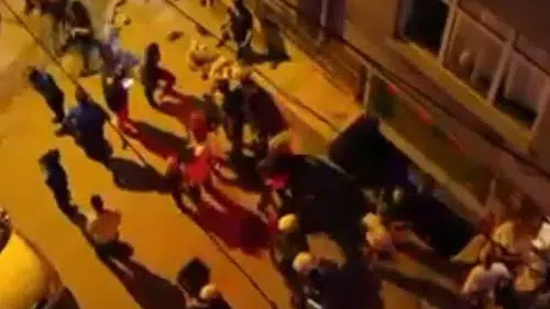 Bağcılar'da gürültü kavgası: 2 kişi ağır yaralandı