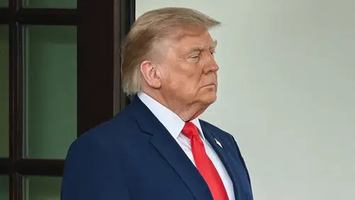 Trump'tan İran mesajı: Müzakere masası yeniden kuruluyor