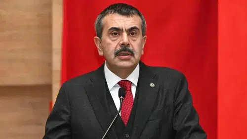 MEB'den 2026-2027 eğitim yılı genelgesi! Deneme sınavlarına yasak, velilere randevu şartı geldi