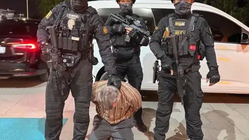 10 yıldır aranan firari eski yüzbaşı Afyonkarahisar'da yakalandı