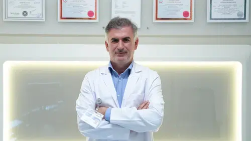 Uzmandan ailelere kritik uyarı: Çocuklarda her karın ağrısı masum olmayabilir