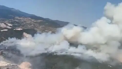 Balıkesir’de orman yangını: 6 uçak ve 6 helikopterle müdahale