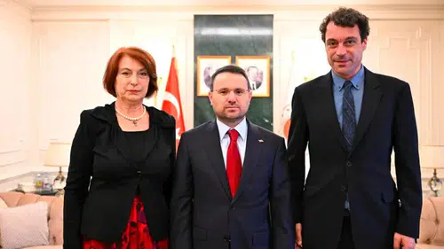 Bakan Gürlek, Uğur Mumcu'nun ailesiyle ailesiyle bir araya geldi