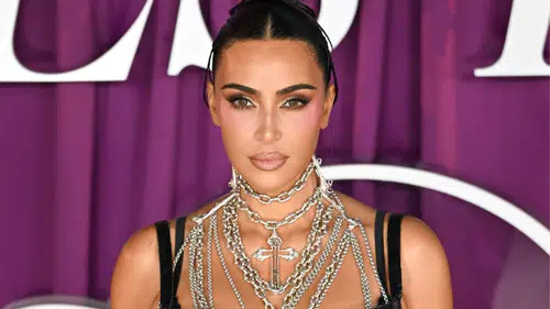 Kim Kardashian Paris’te silahlı soyguna uğramıştı: Mahkemeden 1 euro tazminat kararı