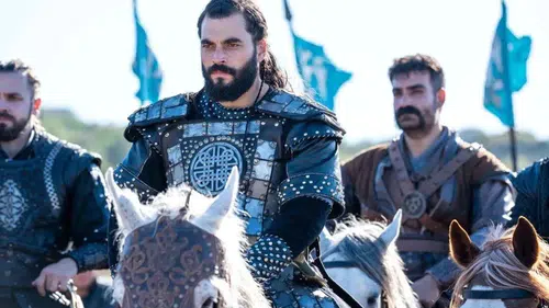 Aşk ve Taht nerede çekiliyor ve dizi seti hangi şehirde kuruldu?