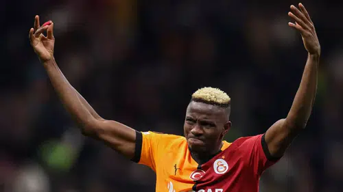 Victor Osimhen'in sahalara dönüş tarihi belli oldu