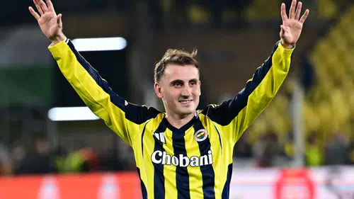 Kerem Aktürkoğlu'nun pozisyonu penaltı mı? Fenerbahçe Beşiktaş derbisinde penaltı tartışması