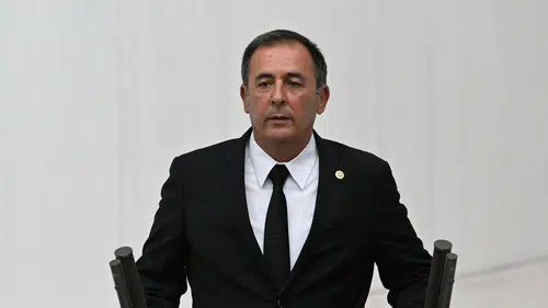 Muhittin Böcek Hakkında 5 Milyon Dolarlık İş Takibi İddiası ve Yeni Parti Üyesi Mustafa Erdem ile Yapılan Yazışmalar İnceleme Altında