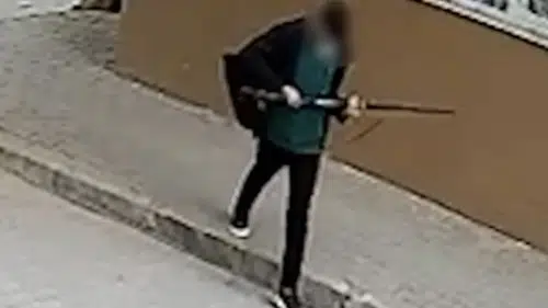 Manisa okul saldırısı şüphelisi H.O. kim, dedesi ile ailesi neden gözaltına alındı ve saldırının sebebi kız meselesi mi?