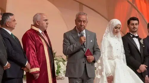 Bülent Arınç'ın konuşması gündem oldu nikahı kıyan Ergün Turan kendisi üzen sözü açıkladı