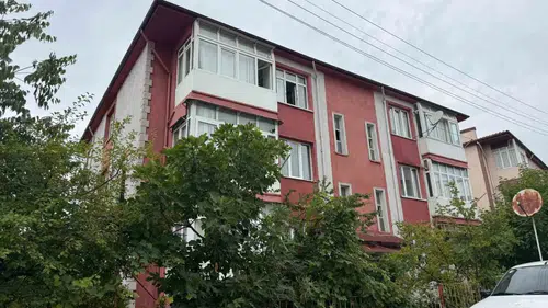 Afganistanlı öğrenci 3. kattan düştü