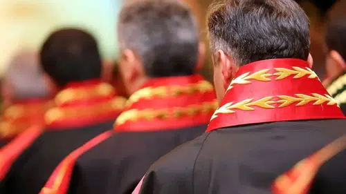 Görevden uzaklaştırılan Savcı Türkşad Kunthan Uçuk'a yurt dışına çıkış yasağı
